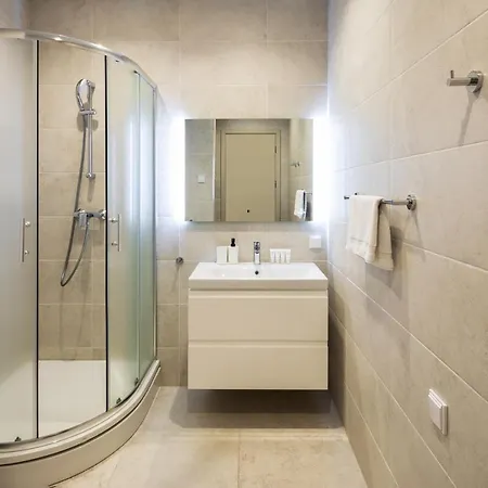 Riverside Design With Underground Private Parking Apartment