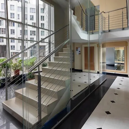 Riverside Design With Underground Private Parking *